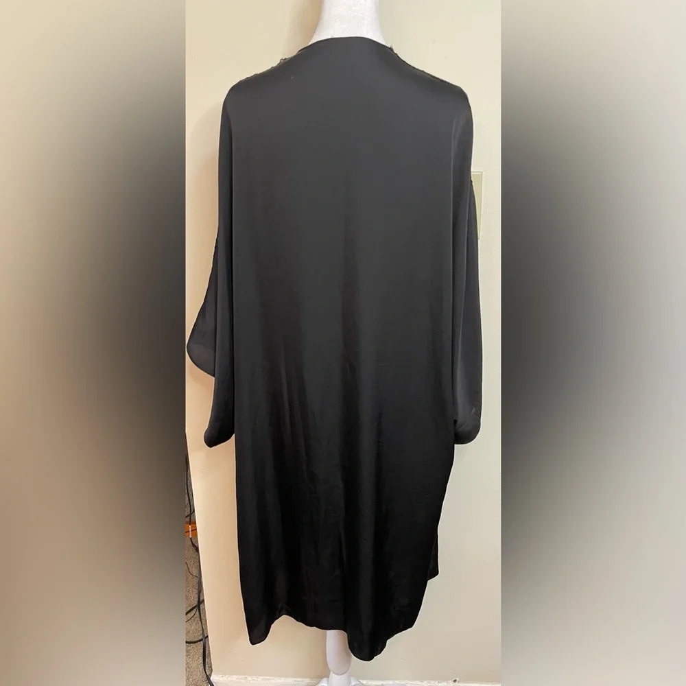 Victoria’s Secret Satin Crochet Lace-Trim Kimono Robes Cover-Up. size XS/S. NWT - Picture 12 of 17
